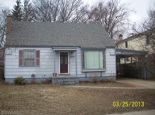 2725 Pinehurst Rd, Muskegon, MI 49441