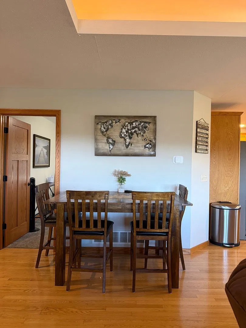 1210 Knower Ave — Photo 4