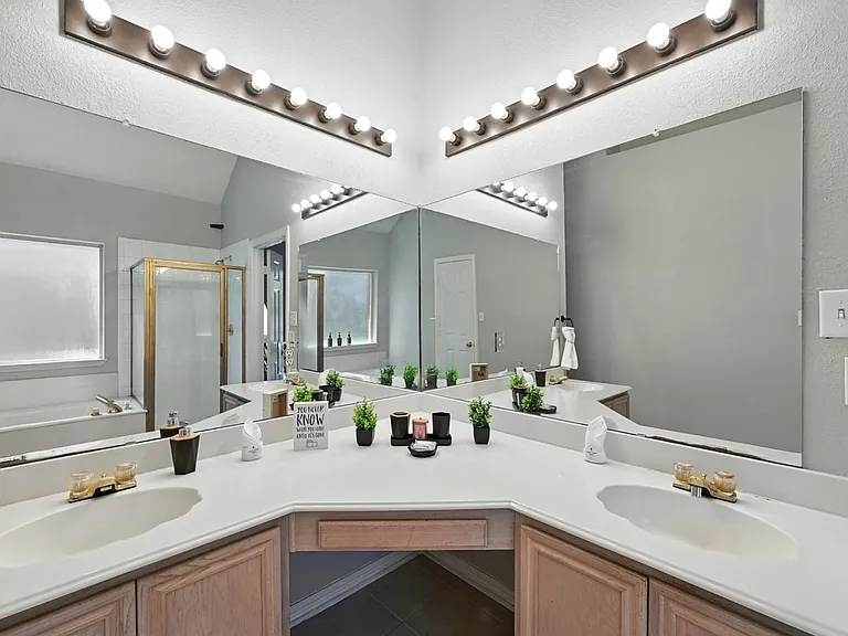 4168 Creekhollow Dr — Photo 23