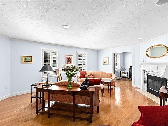 2nd image of 70 Humphreys Ln #70