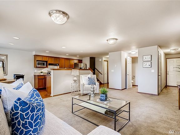 5th image of 4769 148th St NE