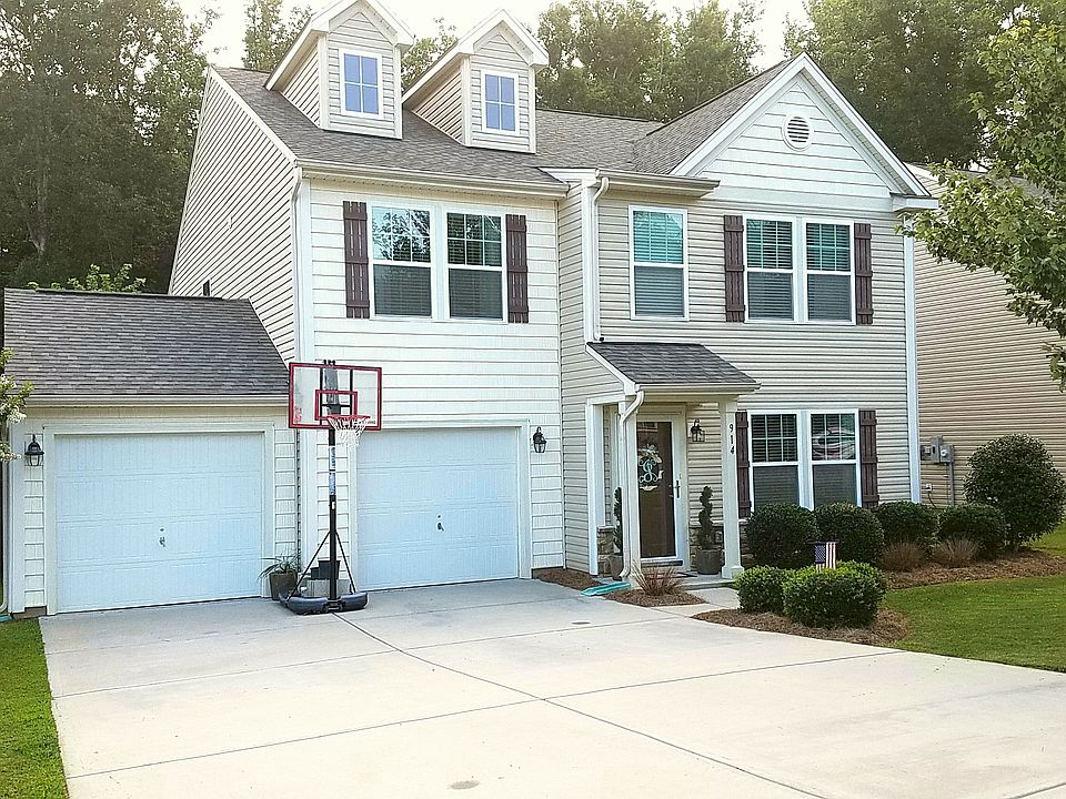 1st image of 914 Robys Pl