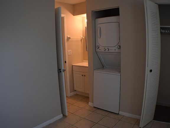 2nd image of 1103 Cypress Gardens Blvd SE