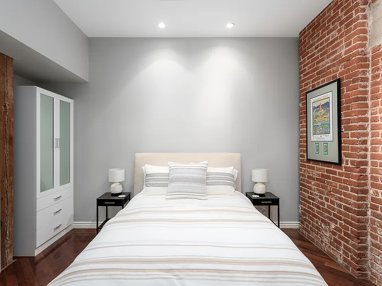 500 W Harbor Dr #1502 — Photo 18