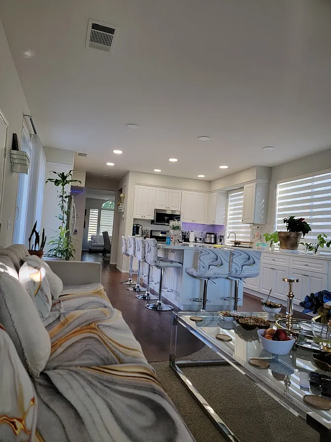 3330 Rochelle Ln — Photo 1