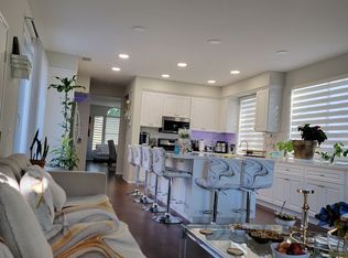 3330 Rochelle Ln, Corona, CA 92882