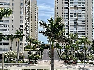 3rd image of 1893 S Ocean Dr APT 406