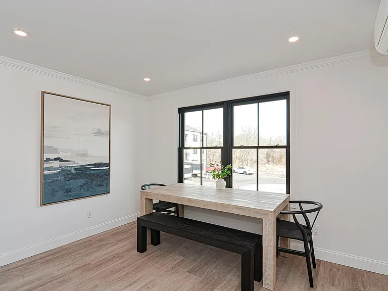 27 Chestnut St — Photo 8