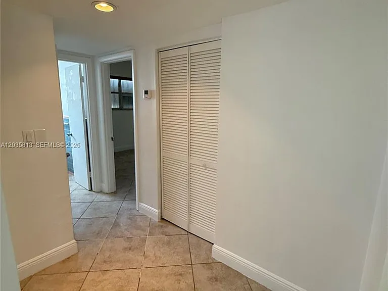 7720 Byron Ave #4 — Photo 9