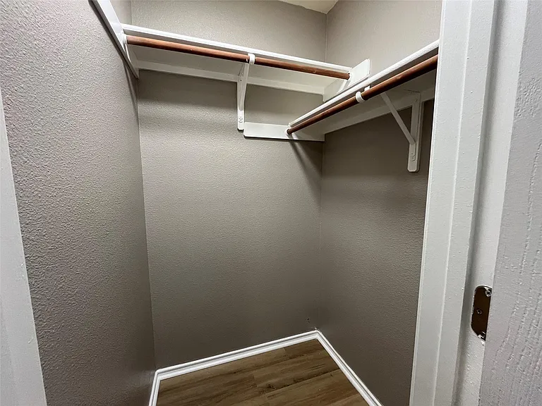 15106 Chamberlain Ct — Photo 30