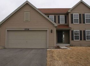 2706 Oasis Dr, Plainfield, IL 60586