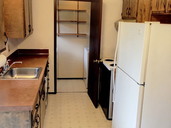 galley kitchen