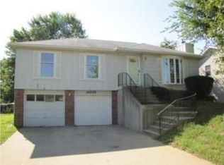 18230 Troost St, Olathe, KS 66062