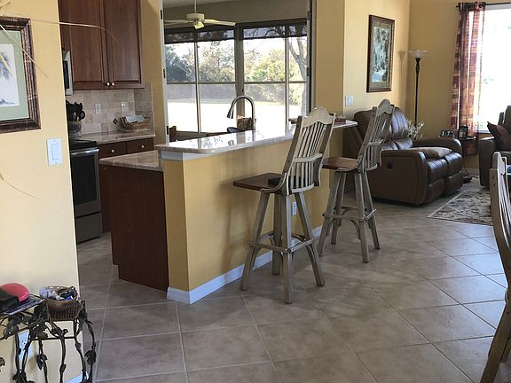 2nd image of 2623 Peach Cir