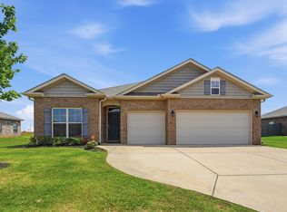 108 Creek Ridge Dr, Meridianville, AL 35759
