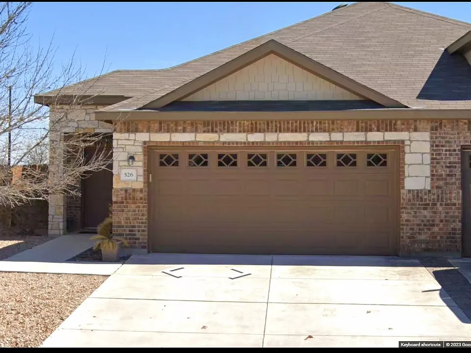 526 Creekside Cir #1