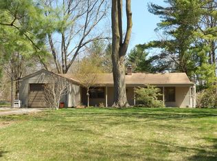 2016 Delafield Dr, Ann Arbor, MI 48105