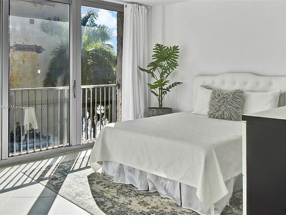 5th image of 800 West Ave APT 410