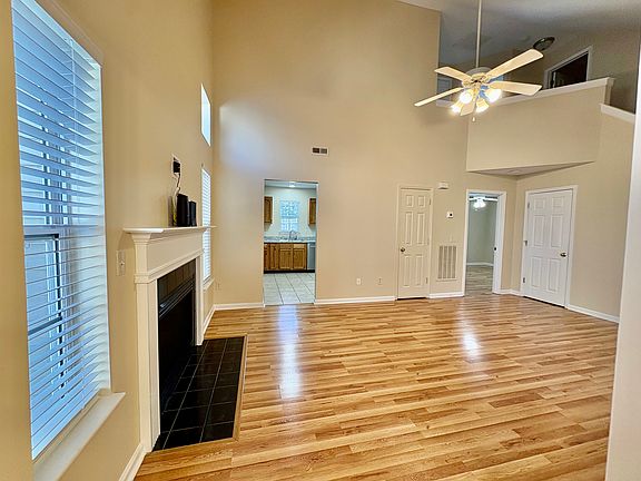 5th image of 4309 River Bluff Ter