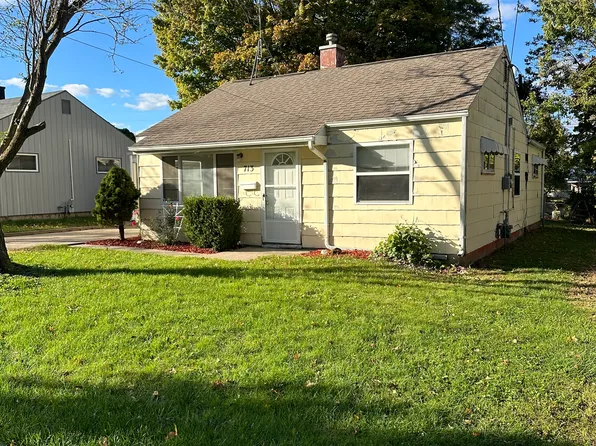 713 E Randolph St, Angola, IN 46703