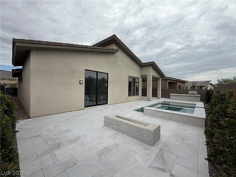 5040 Terramont Dr — Photo 37