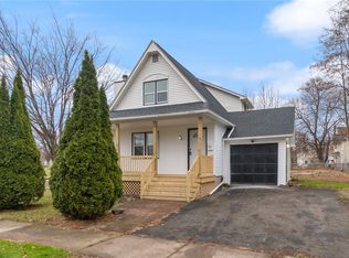 19 Champlain St, Rochester, NY 14608