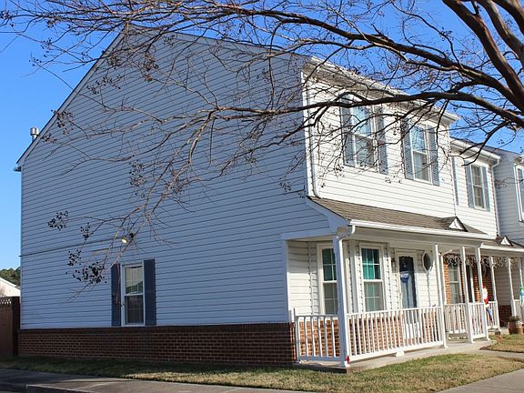 3rd image of 508 Monument Ct