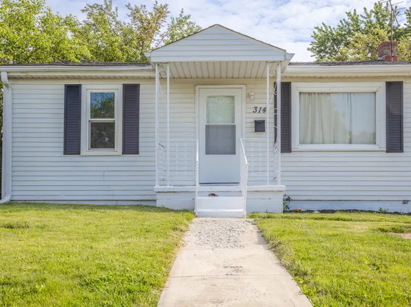 314 Andover Rd, Anderson, IN 46013