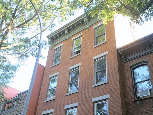 Rented by Vespa Properties Group | media 20