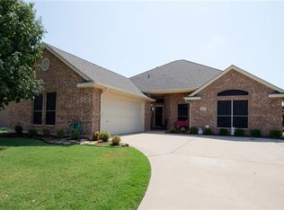 1737 Colorado Dr, Burleson, TX 76028