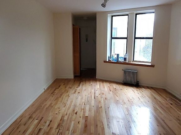 3rd image of 10 Adrian Ave #Bb