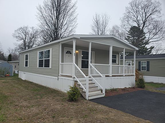 2nd image of 335 Jefferson St Lot B-3