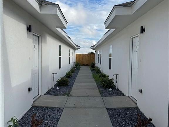 2nd image of 311 W Campeche Ave #2