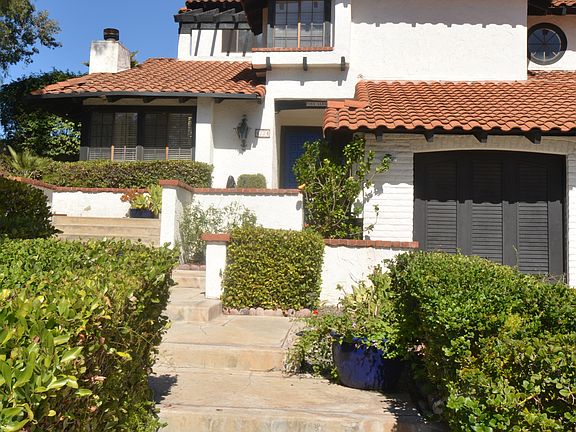 3rd image of 4774 Jeffer Ln