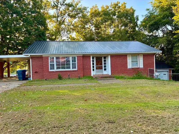100 S Mart St, Morganfield, KY 42437