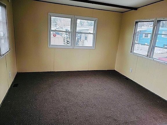 4th image of 2400 W Carroll Ave