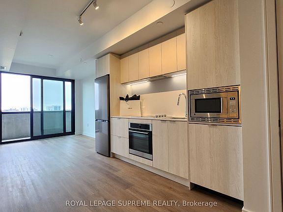 3rd image of 3009 Novar Rd #608