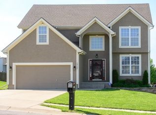 10722 N Tennessee Ave, Kansas City, MO 64157