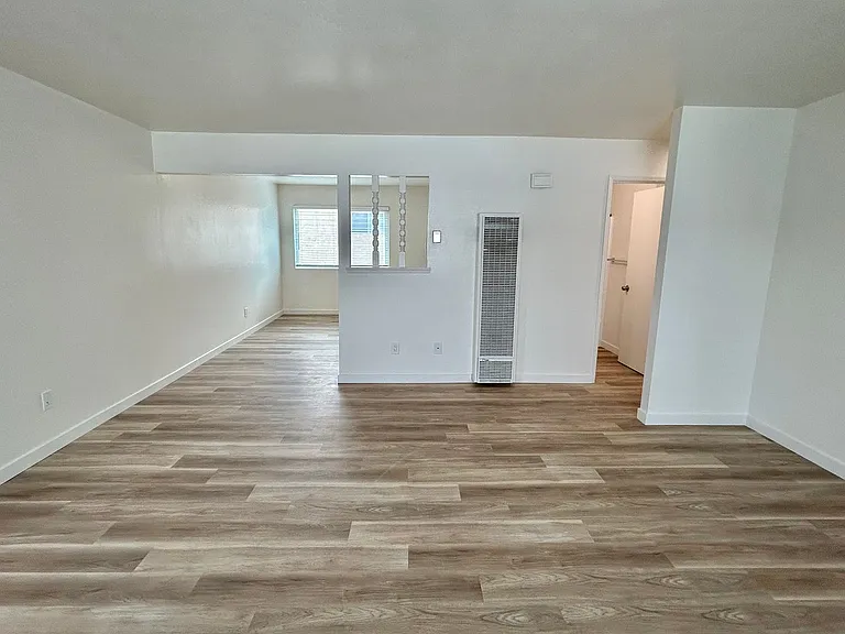 13 - R. Tuler & E. Edwards — Photo 3