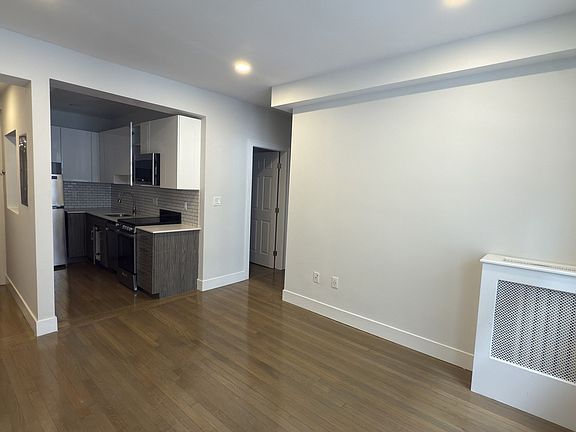 4th image of 11 Peterborough St #10AF