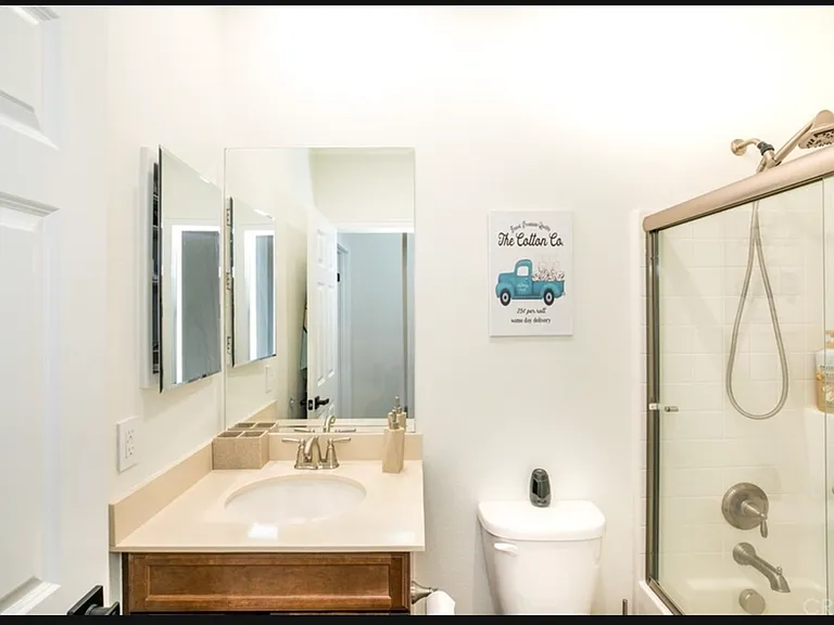 20540 Suzie Ln — Photo 11