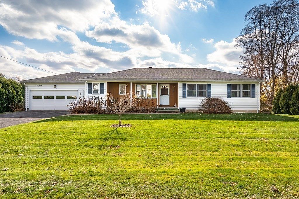 15 Lyman St, Easthampton, MA 01027 Zillow