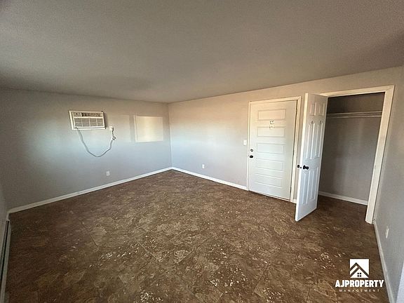 5th image of 3308 S Lincoln Ave #5