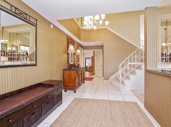 2nd image of 1758 Cavell Ave