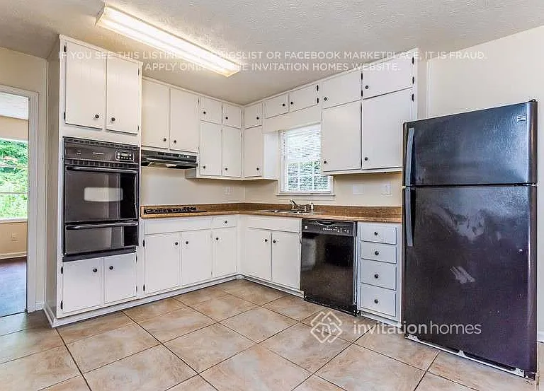3324 Timber Hollow Ct — Photo 9