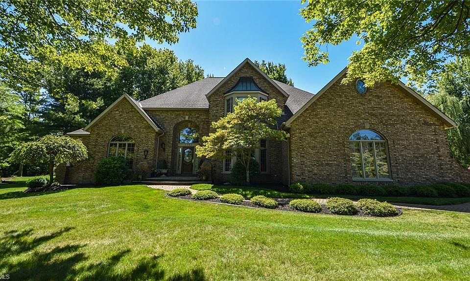 1st image of 1302 Emerald Creek Dr