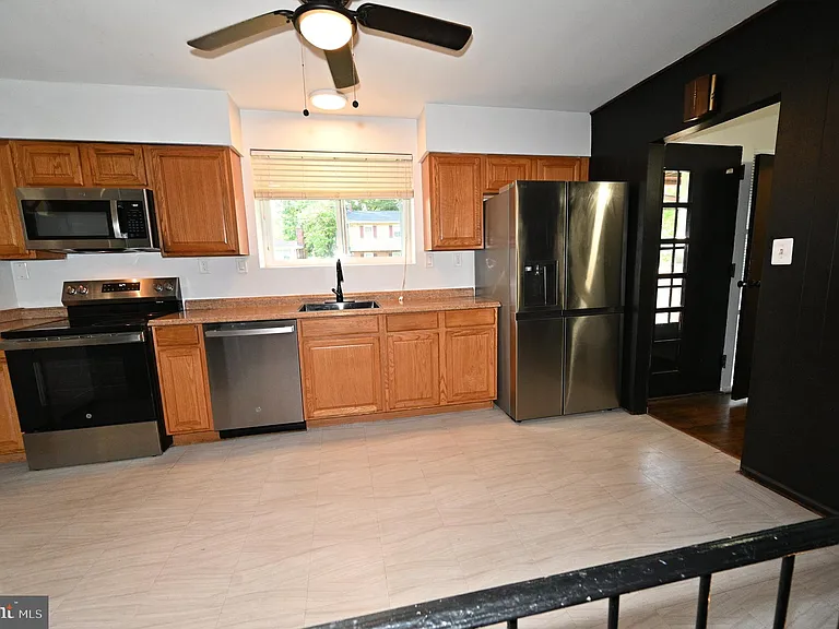 2509 Eliot Pl — Photo 65