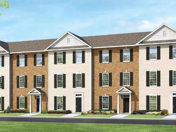 102 Runnel St, Hampton, VA 23666