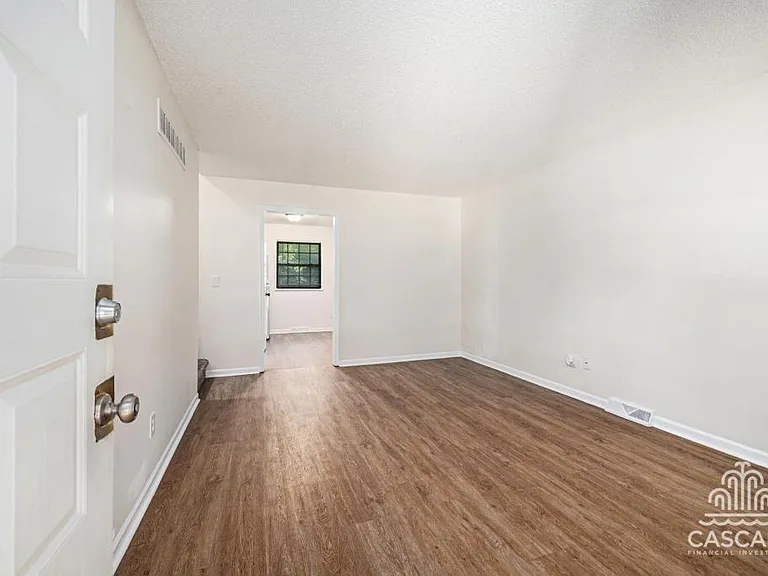 412-414 SW Chicago St #414 — Photo 7