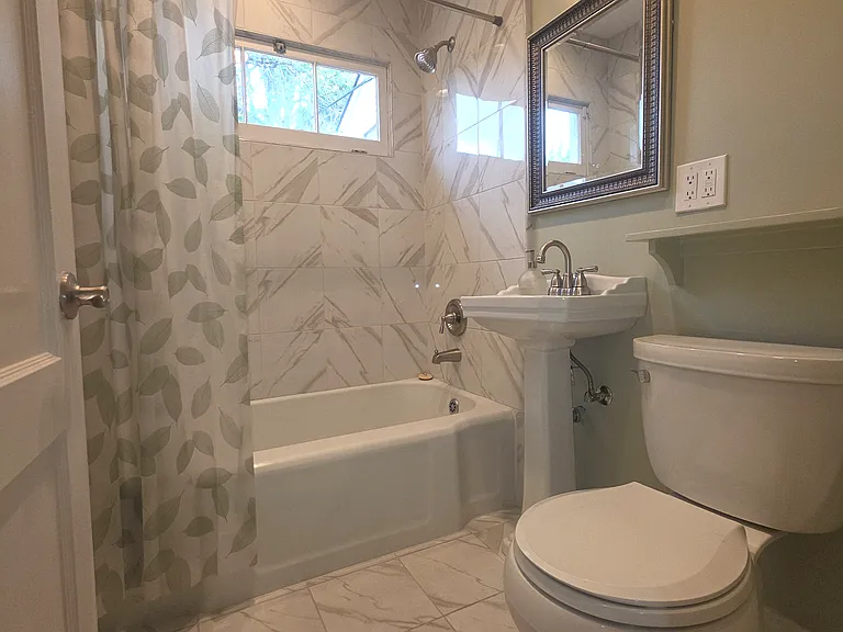 1000 Primrose St — Photo 7